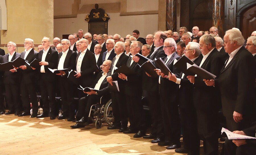 Groot Mannenkoor Noord-Nederland G Kerk De Rank ZUIDHORN, 07-05-22