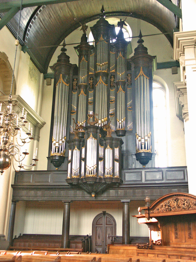 10. orgel 2.jpg